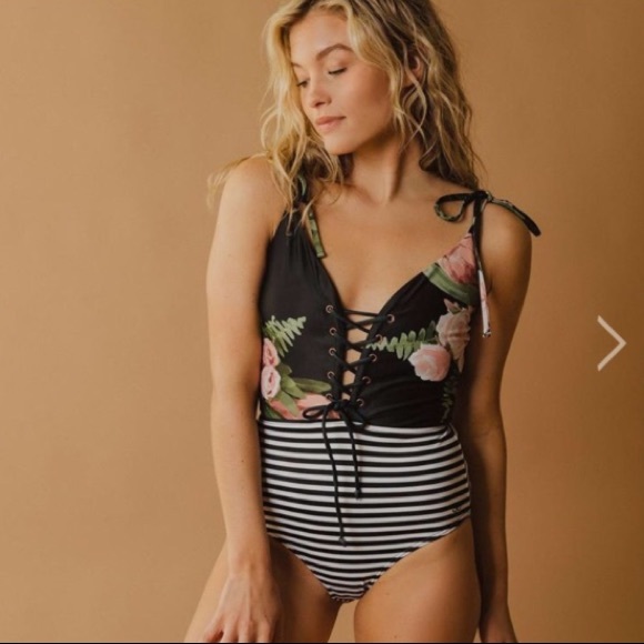 Albion Other - 👙LIKE NEW ALBION FIT RACHEL SWIMSUIT SZ M👙